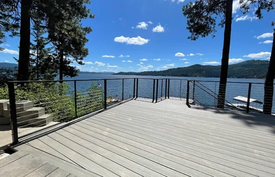 Stainless steel deck railing